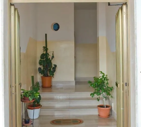 Alojamento de Acomodação e Pequeno-almoço B&B Nova Siri 3*