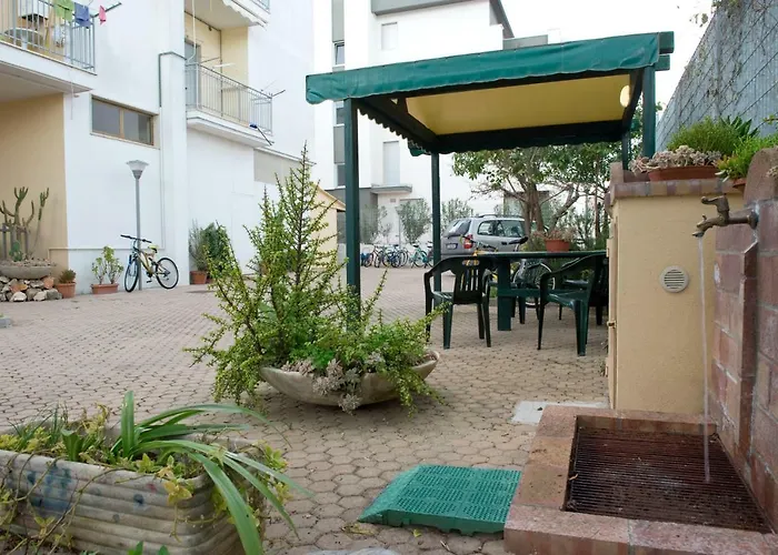 Alojamento de Acomodação e Pequeno-almoço B&B Nova Siri 3*